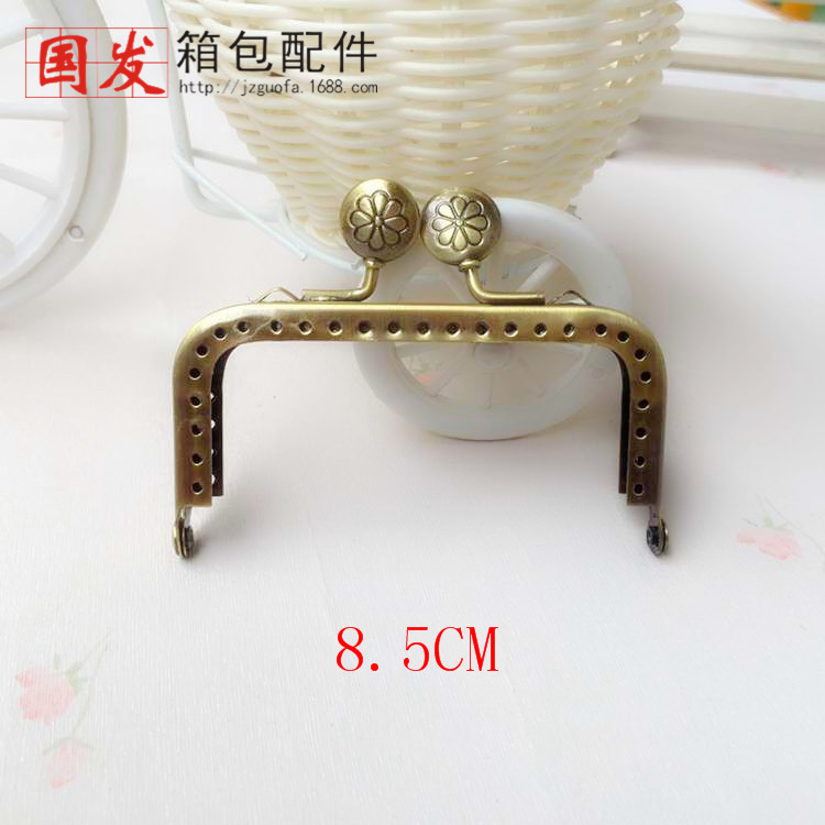 Sin stock, se puede hacer 8.5CM cuadrado pastel de superficie lisa patrón de oro