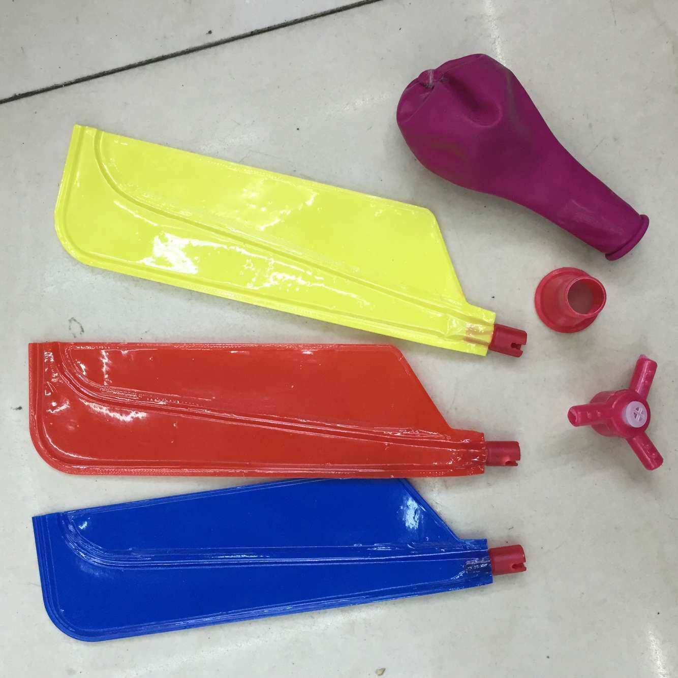 厂家直销批发气球 发光球 魔术球 飞机气球