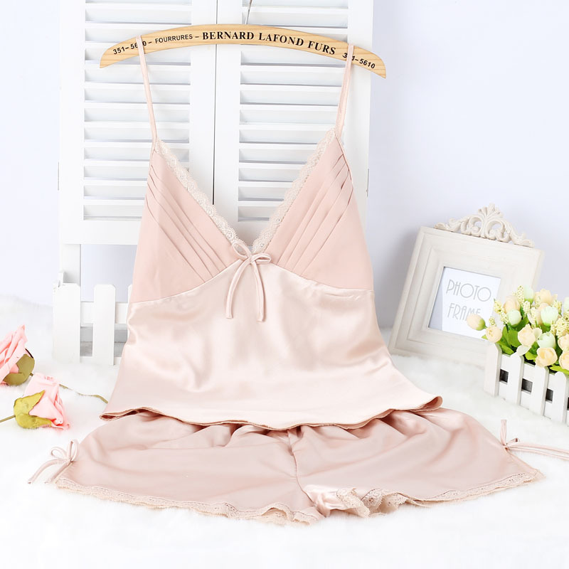 Champagne color