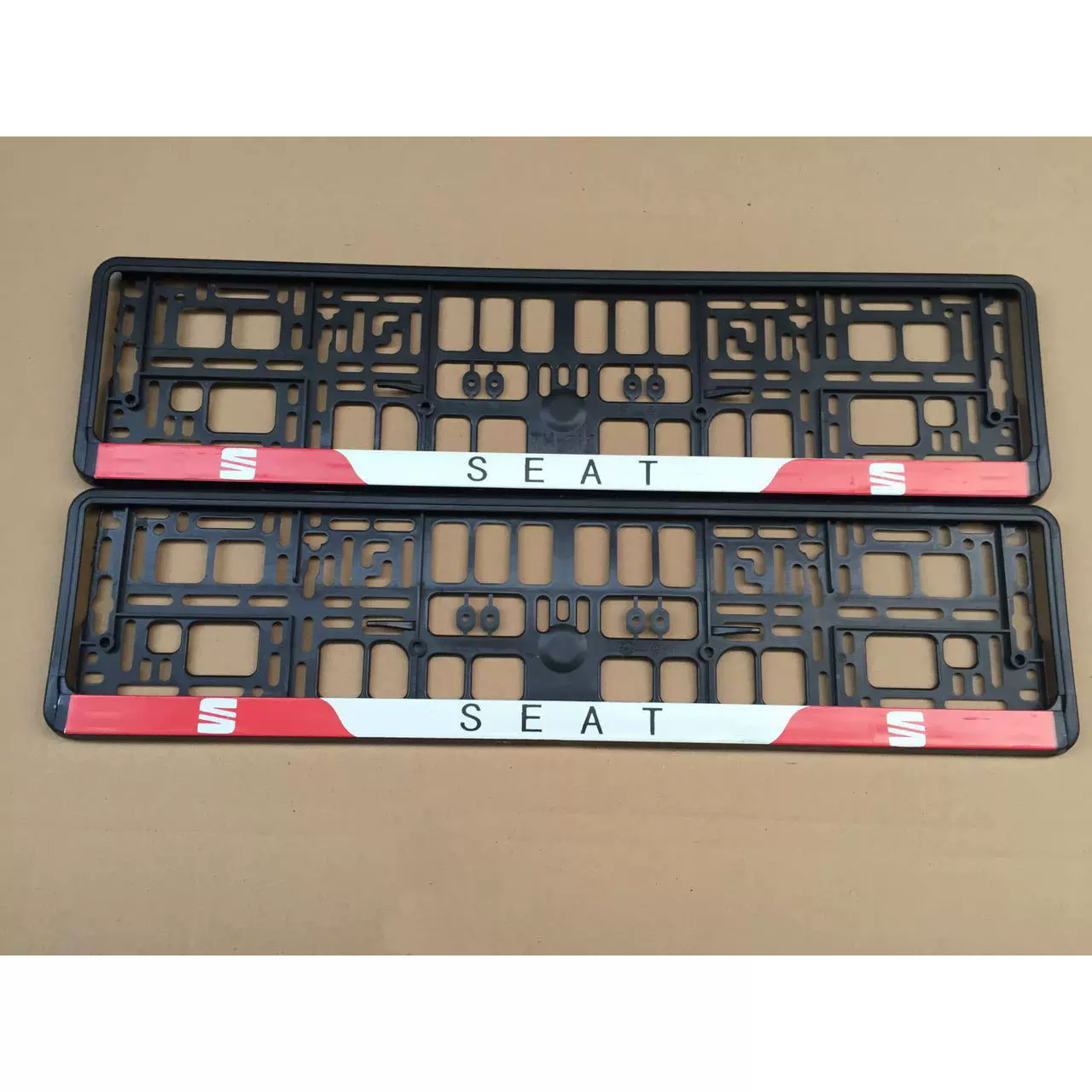 亚马逊跨境外贸专供车牌架 塑料俄罗斯美规欧洲车牌架框ABS支持印