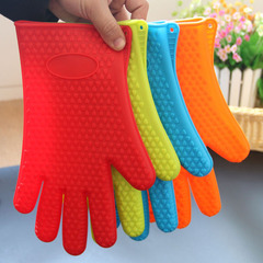 A1696 Microwave Oven Baking Gloves Kitchen Insulating Non-slip Silicone Five-Finger Gloves 0.13
