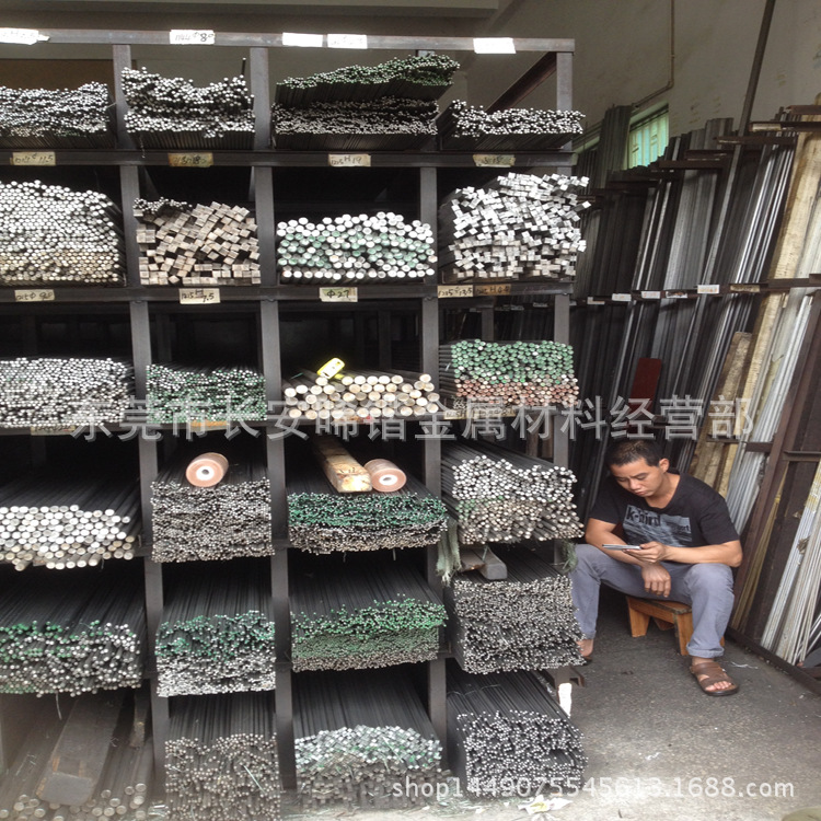 厂家批发1215环保易车铁 自动切削机床加工紧固件专用1215圆钢