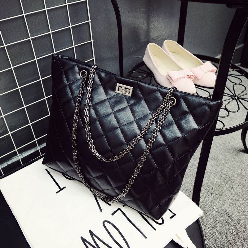Factory Direct Sales Trendy Women's Handbags Korean Style Rhombus Chain Bag Large Capacity Shoulder Crossbody Bag Simple and Fashionable Factory Direct Sales Trendy Women's Handbags Korean Style Rhombus Chain Bag Large Capacity Shoulder Crossbody Bag Simple and Fashionable