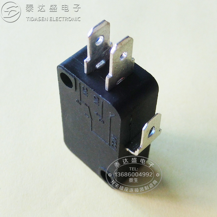 深圳供应家电用28*16大微动开关三功能脚全铜耐高温微动开关KW7-0