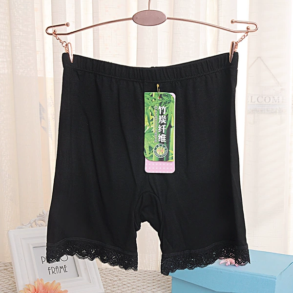 0302 lace wide edge black