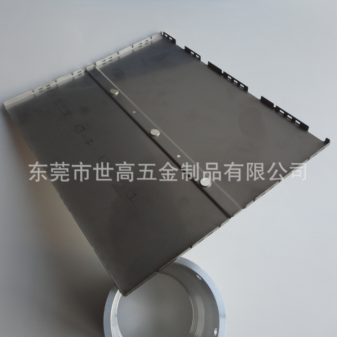 冲压  不绣钢拉丝 折弯 电池箱盖 金属成型 复合模