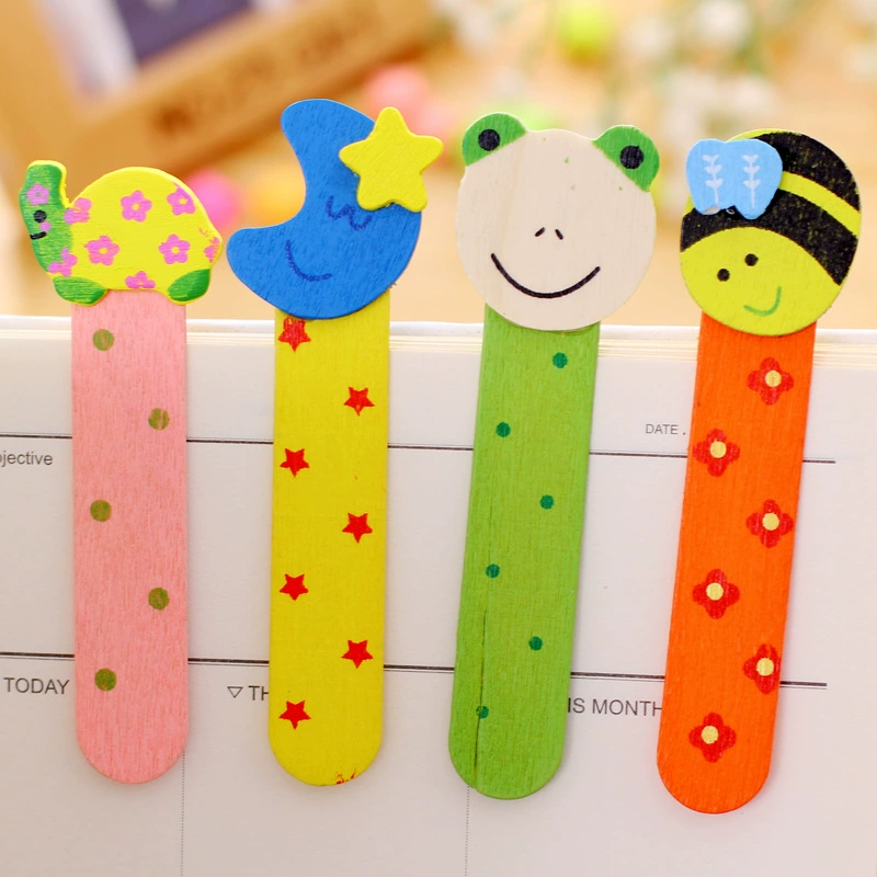wooden cartoon bookmark, cute kids prize, colorful painted topper, random color
