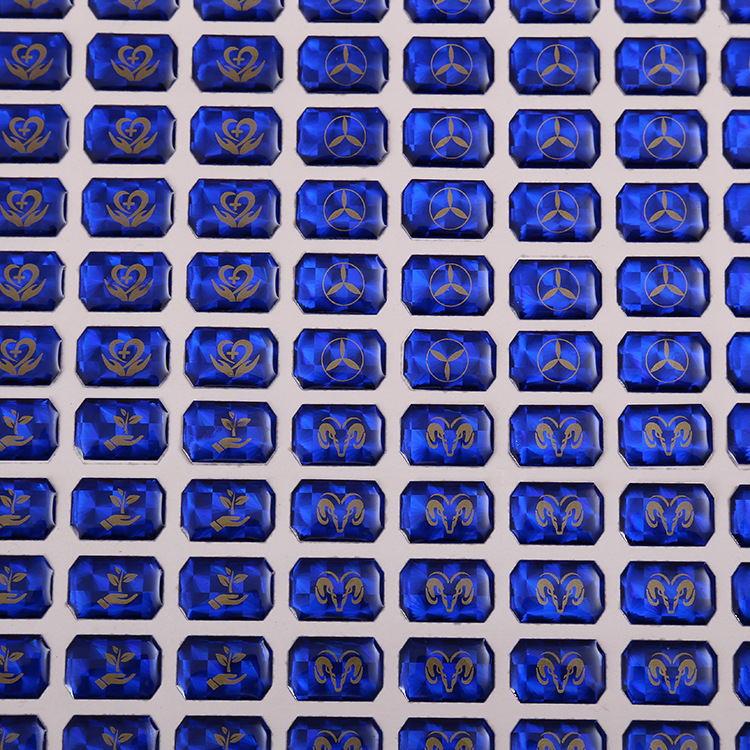 厂家直供优质高端环保汽车logo图案水晶滴塑不干胶塑胶标签贴纸