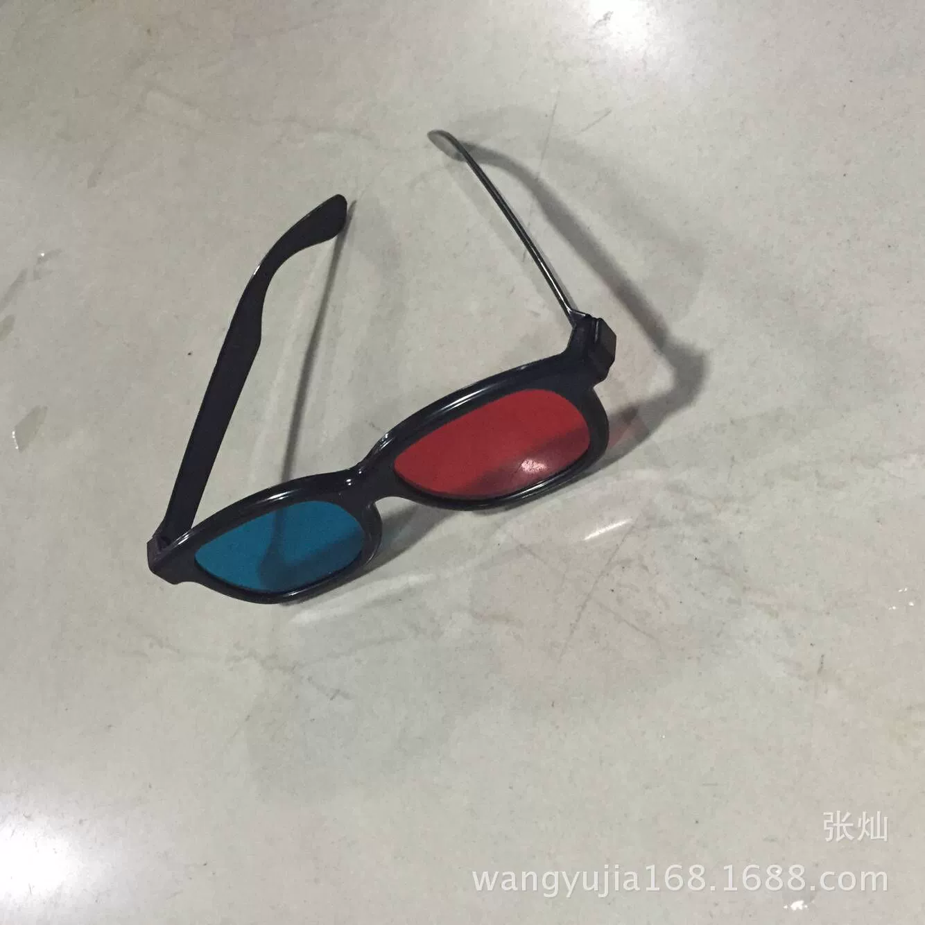 3D-очки, красно-синие очки, очки формата красный-синий Bao Feng Yingshun, очки с разницей цвета красный-синий, оптовая продажа красно-синих 3D-очков.