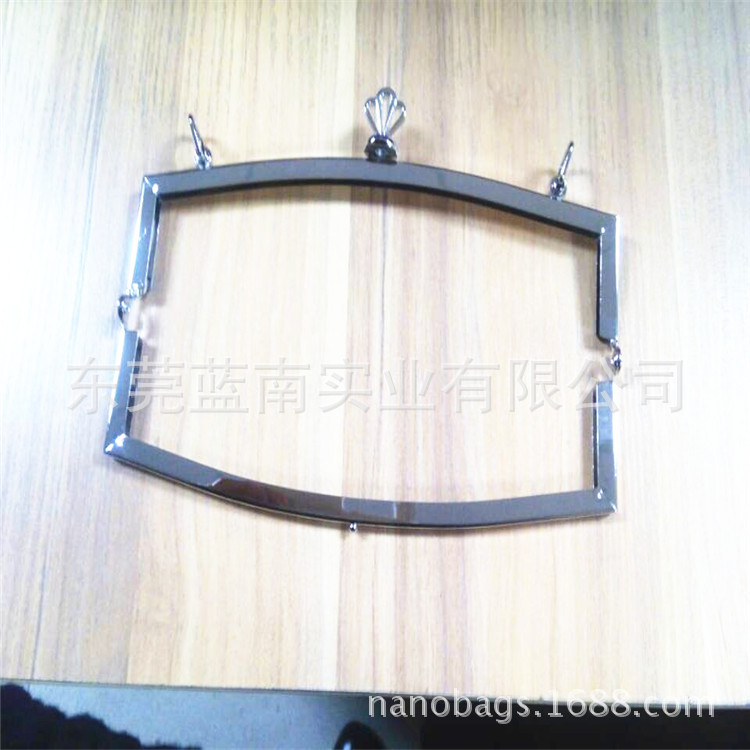 厂家供应手袋五金架,钱包五金夹,皮包五金框 ，美容框夹