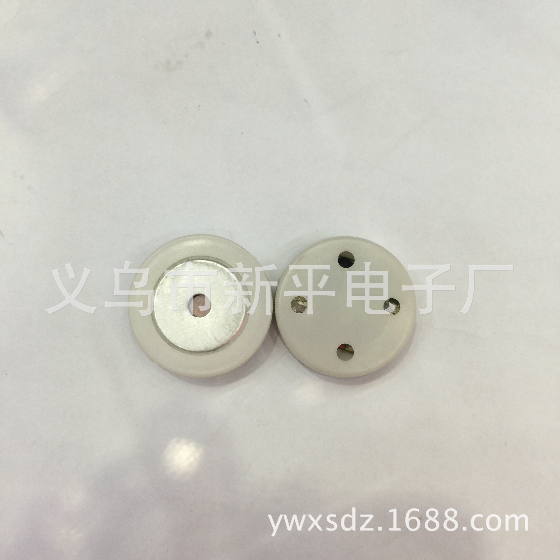 厂家新款音乐大圆盒玩具电子配件儿童玩具爱丽丝圣诞快乐发声玩具