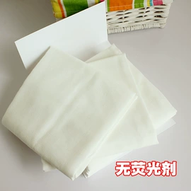 抱被抱毯;围嘴围兜;尿布