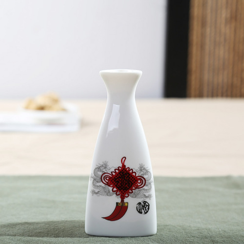 Manufacturer supplies triangular wine pourer, wine pourer, Japanese sake jug