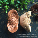 厂家直供杏木荷叶元宝双鱼枣木雕刻挂件车挂汽车钥匙扣手机链