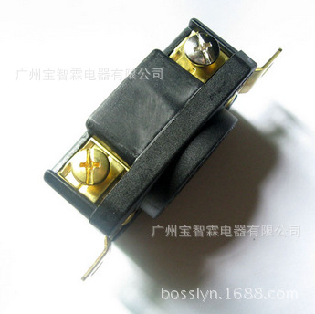 厂家直销NEMA L14-30R美式防脱工业发电机引挂插座30A 125V/250V