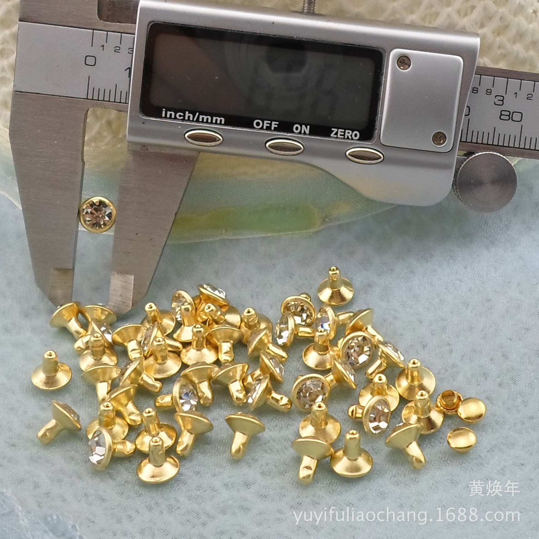7MM铜边镶嵌白色A钻铆钉 鞋子管钻 帽子皮包镶钻铜撞钉 DIY配件