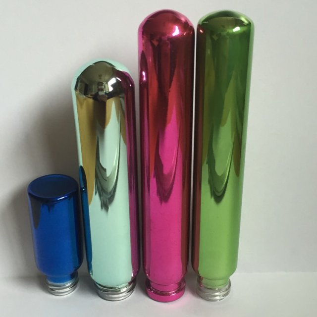 【厂家供应】电镀UV玻璃瓶可电镀任意颜色滚珠瓶香水瓶