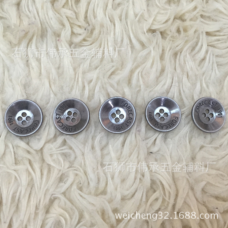 福建石狮纽扣工厂直销  滚电 合金四眼扣 出口东南亚欧标