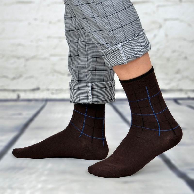 Breathable Men's Jacquard Sports Crew Socks In Solid Colour_voghion.com