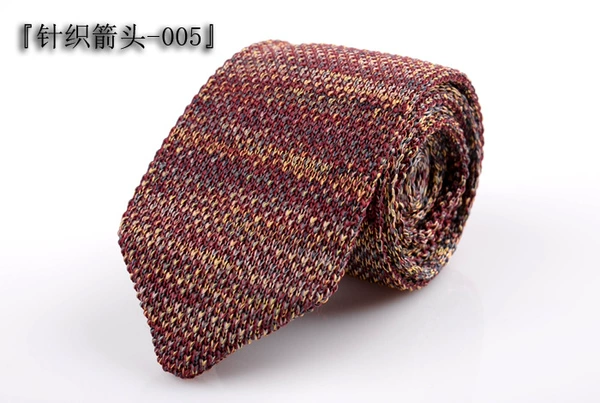 Knitted arrow-005