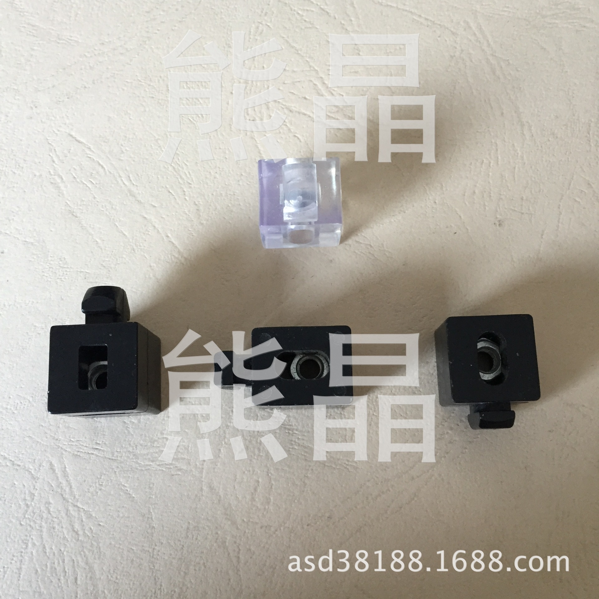 供应欧标间隔连接件 黑色固定块 黑色胶粒 铝型材黑色紧固件