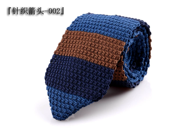 Knitted arrow-002