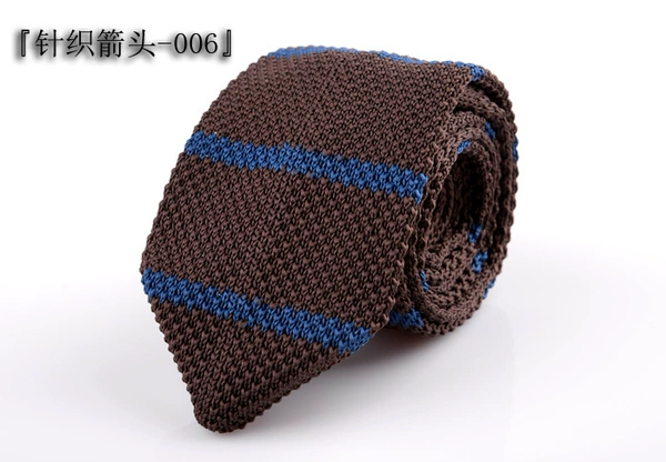 Knitted arrow-006