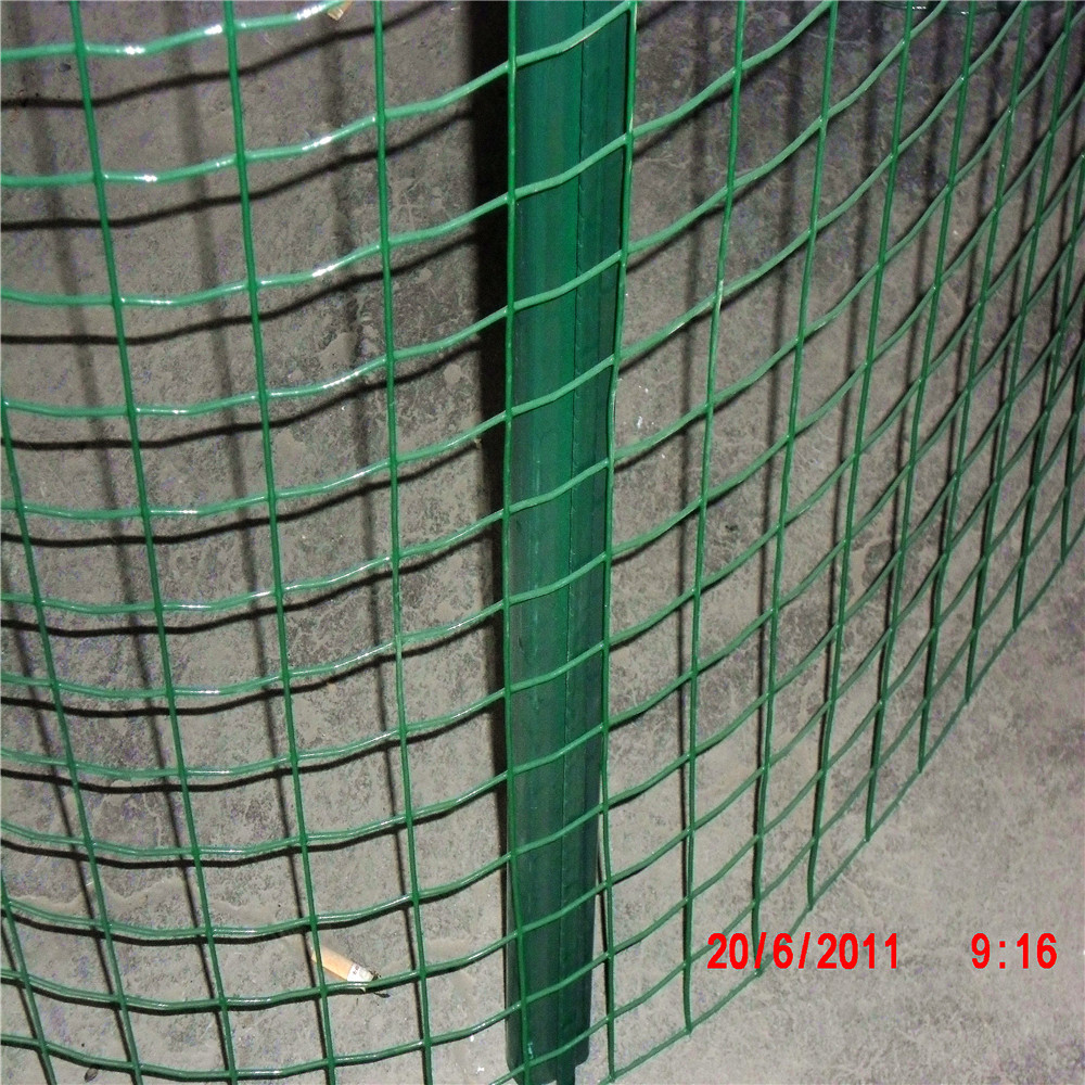 养殖隔离用围栏网 涂塑方格网 镀锌钢丝网片 电焊网片