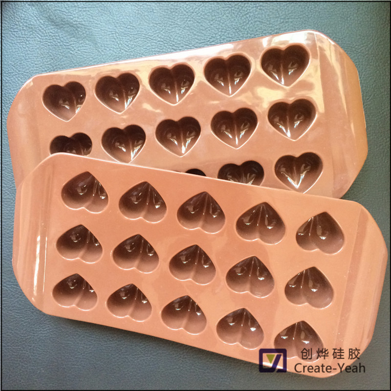 厂家可供应硅胶冰格心形制冰模具食品级制冰格夏季制冰夏日必备