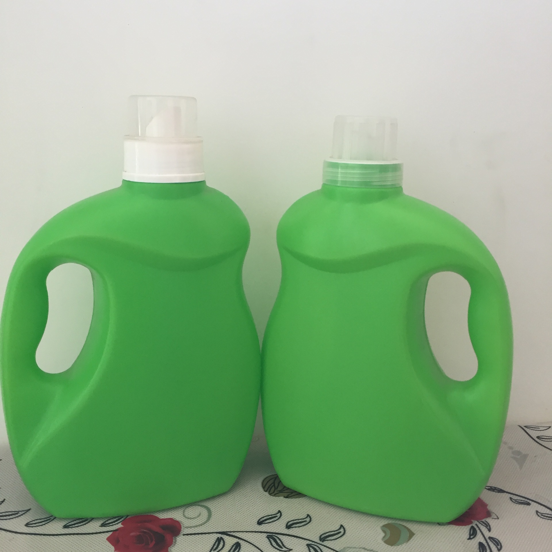 厂家销售 3000ml塑料瓶 洗衣液瓶塑料包装瓶 绿色带提手塑料壶