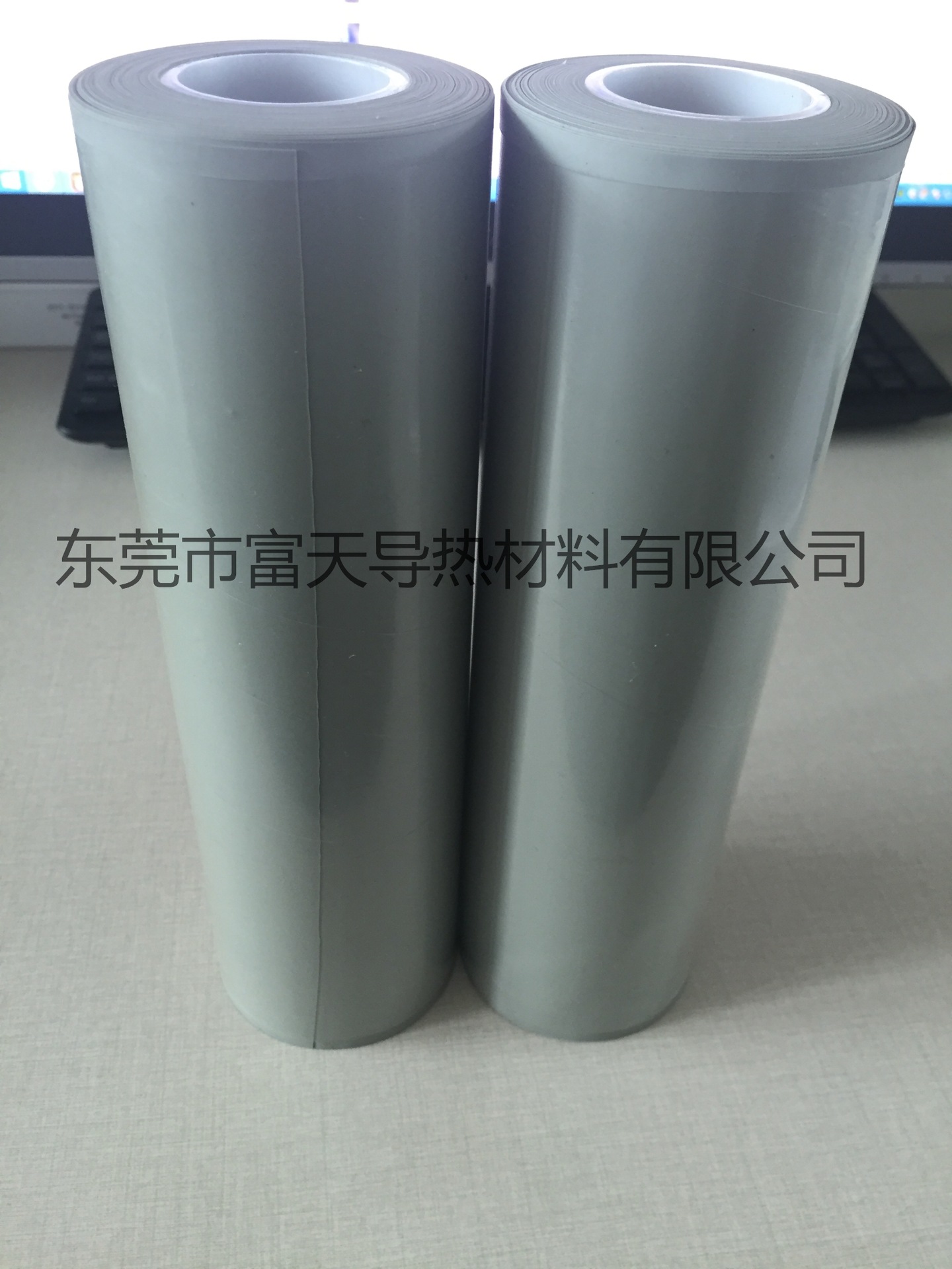 富士导热硅胶皮30T*85W硅胶片 富士硅胶皮 硅胶 可按规格定