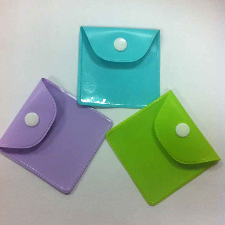 供应PVC小号纽扣袋彩色光胶PVC按扣袋翻盖小饰品包装收纳袋