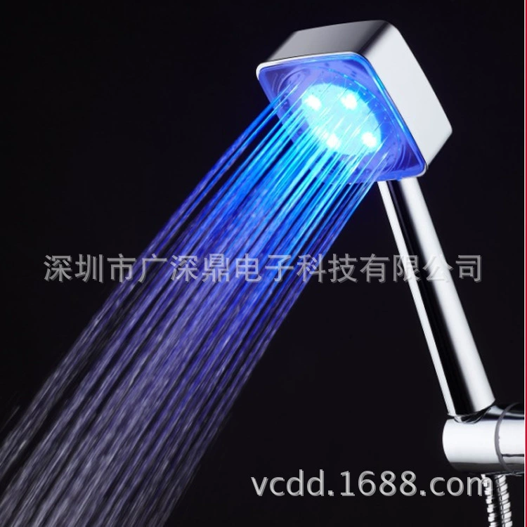 Светодиодная новая квадратная душевая лейка, круглая модель с ручкой, LED-душевая лейка, цветная лейка SDS-C4