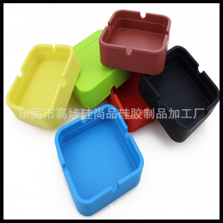 Los fabricantes suministran Cenicero de silicona productos creativos para el hogar Regalos publicitarios color Cenicero resistente a altas temperaturas CONJUNTO DE FUMAR