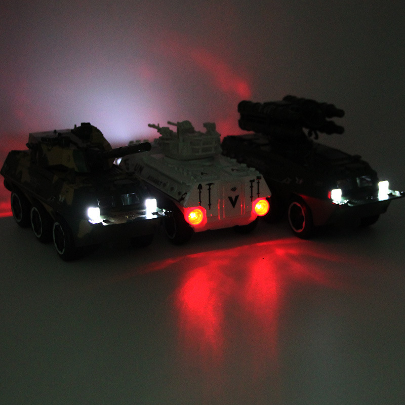 Modelo de aleación de transporte blindado de personal con simulación de sonido de luz 4 modelos de juguetes militares para niños pintados