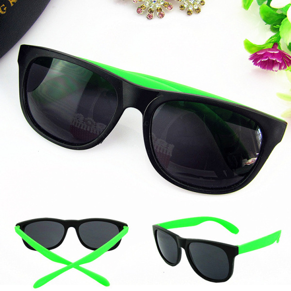 Retro glasses solar-powered for men and women