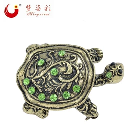 胸针;耳环;项链