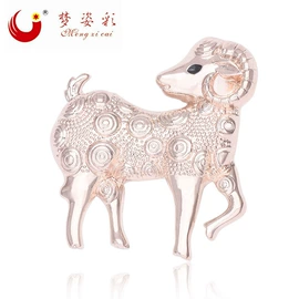 胸针;耳环;项链