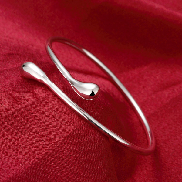 creative fashionable women's bracelet