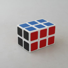 ��X-cube ������ħ�� 2�� ��׼��ɫ �׵ס�2X2X3 223���Ƚ�ħ��