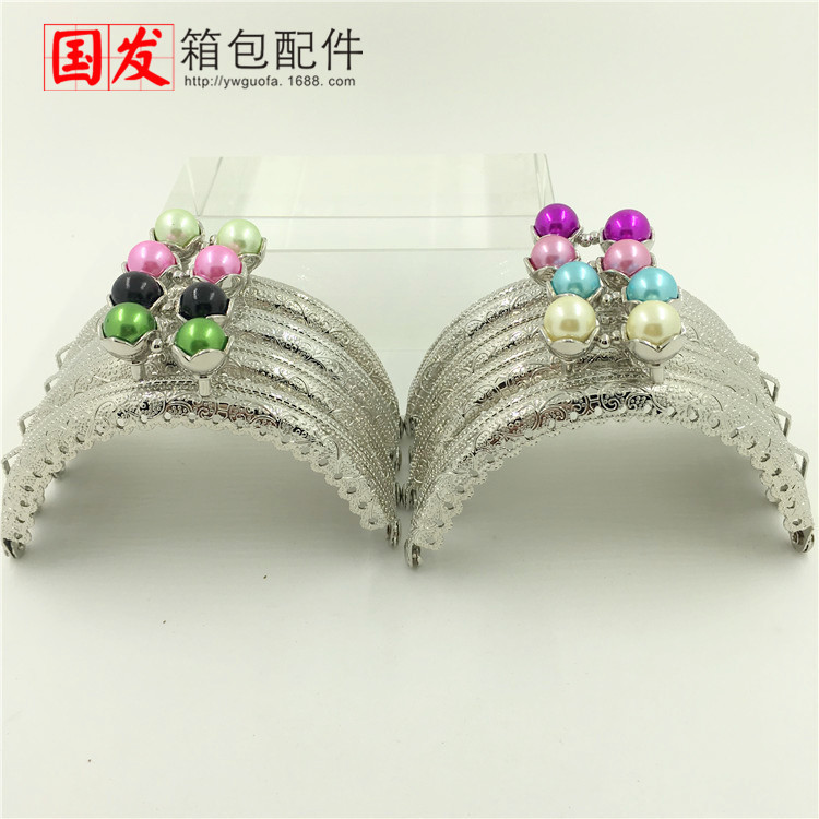 8.5Cm semicircular encaje en relieve cabeza de loto (esferas) oro plata 13 colores opcionales 0106 - YS