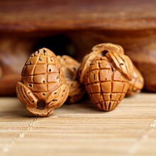 桃胡 吊孔玉米 编制配件 野生桃核雕刻生肖花生福锁 配件批发