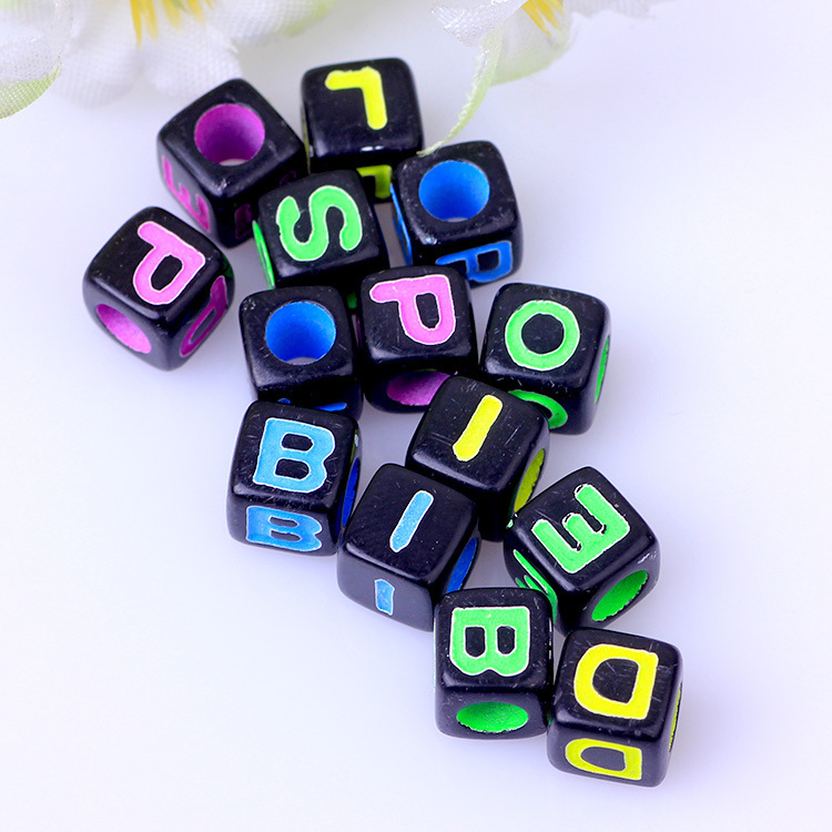 亚克力 方形字母珠子 26个单字母可选7MM diy饰品配件 8147#