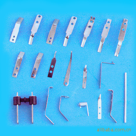 供应冲压弹片铍铜精密镀镍接触片各种规格导电AC接触配件电子