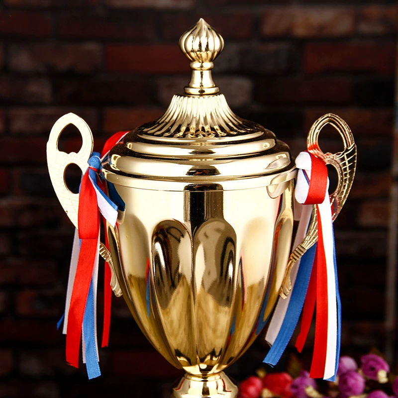Креативная металлическая трофейная чашка/трофей? Шайба? Need translation: The input: "Creative metal trophy Basketball Badminton Football Student Sports Games General Tale Medal Memorial Factory"