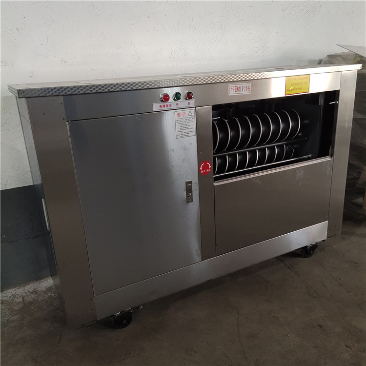 供应不锈钢馒头机一分钟65个的馒头机 圆馍馍机方卷子机