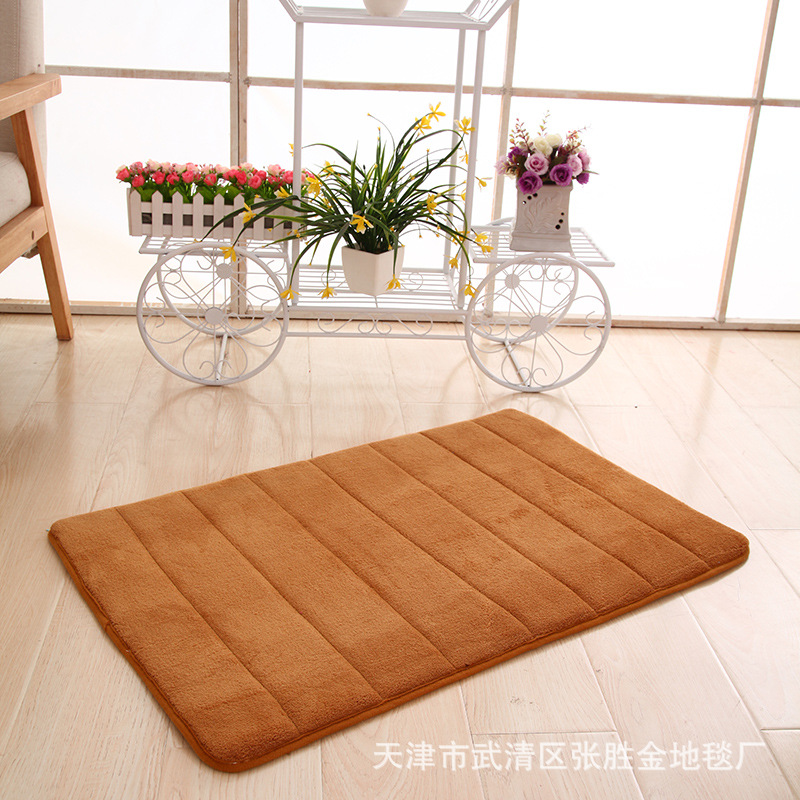 1.6cmサンゴの毛の記憶綿の浴室のマットの入り口のドアのじゅうたんのマットの台所の浴室の吸水のドアのマットのマットのマット