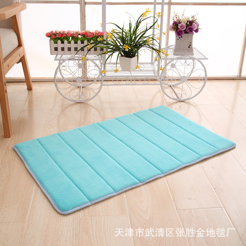 1.6cmサンゴの毛の記憶綿の浴室のマットの入り口のドアのじゅうたんのマットの台所の浴室の吸水のドアのマットのマットのマット