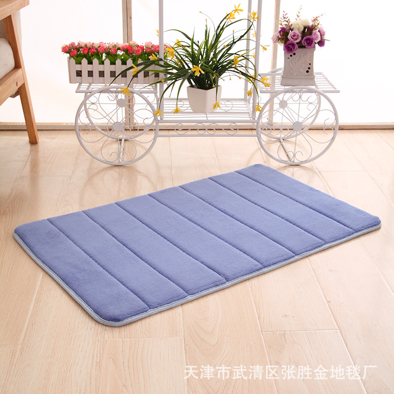 1.6cmサンゴの毛の記憶綿の浴室のマットの入り口のドアのじゅうたんのマットの台所の浴室の吸水のドアのマットのマットのマット