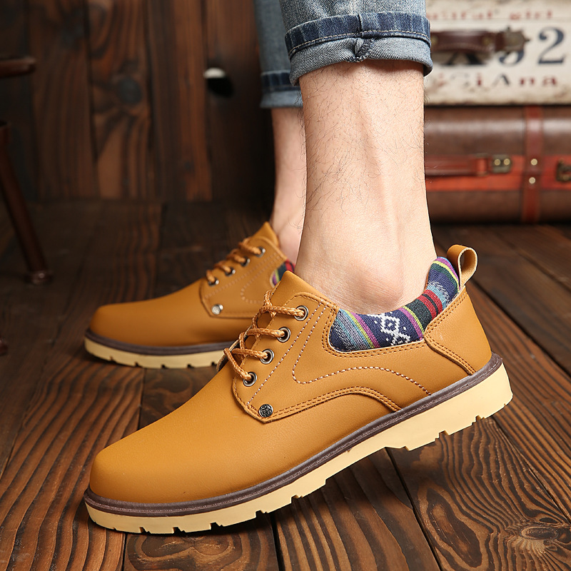 2020 Otoño nuevos zapatos de cuero casuales de negocios para hombres zapatos antideslizantes impermeables zapatos bajos zapatos de hombre entrega de una sola pieza